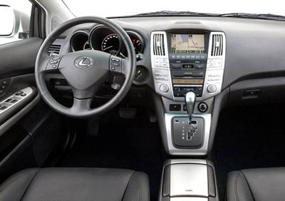2008 Lexus RX 400h interior.jpg