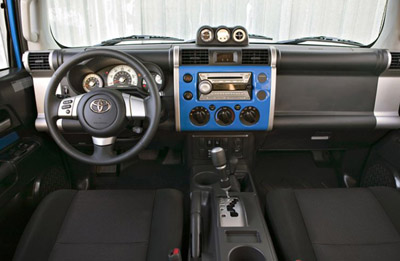 Toyota_FJ_cruiser_interior.jpg