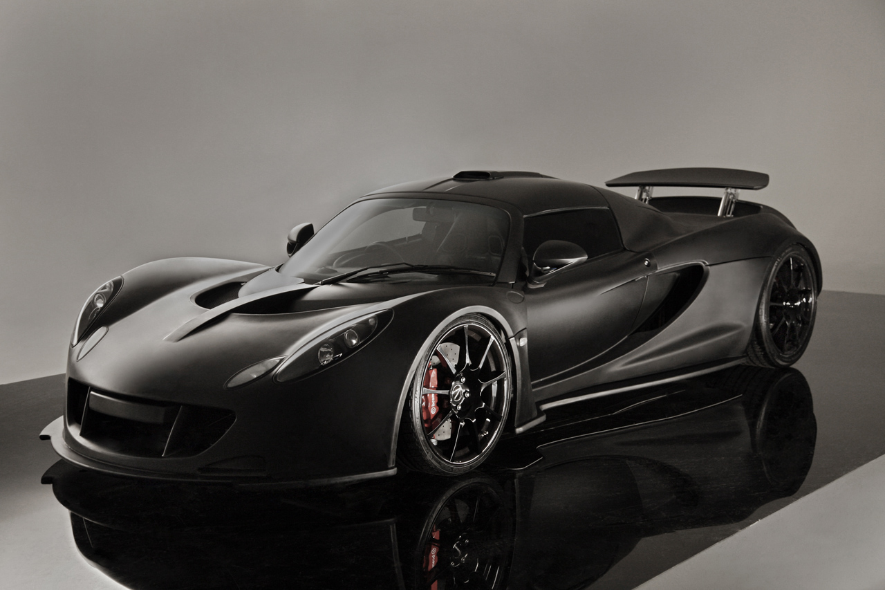 01-venom-gt-official-dark.jpg